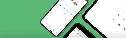 Telèfon mòbil en què es mostra la pàgina d'inici de Google amb enllaços a les adreces d'interès, la llista de lectura, les pestanyes recents i l'historial de l'usuari.